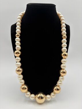 Faux Pearl & Gold Tone Beaded Necklace | Graduated Statement Necklace Classic